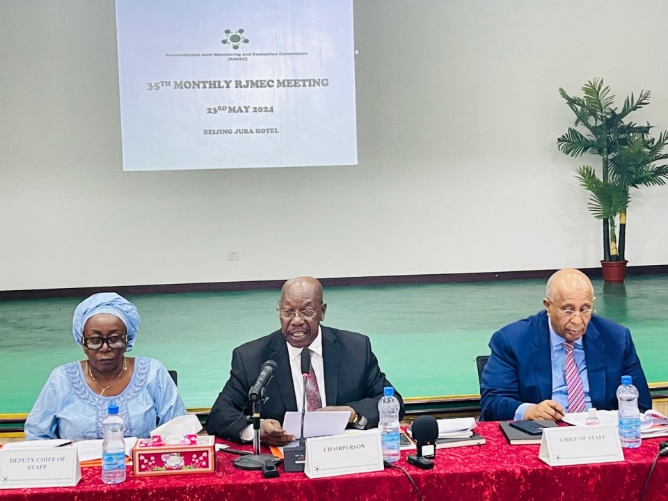 RJMEC Chairperson Amb. Maj. Gen. Charles Tai Gituai (Center) addressing the meeting. With him are Amb. Berhanu Kebede, Chief of Staff, (Right) and Janice James,Senior Economic Advisor. 